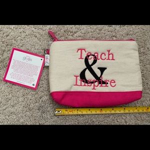 Small zipper pouch Twenty-one brand
